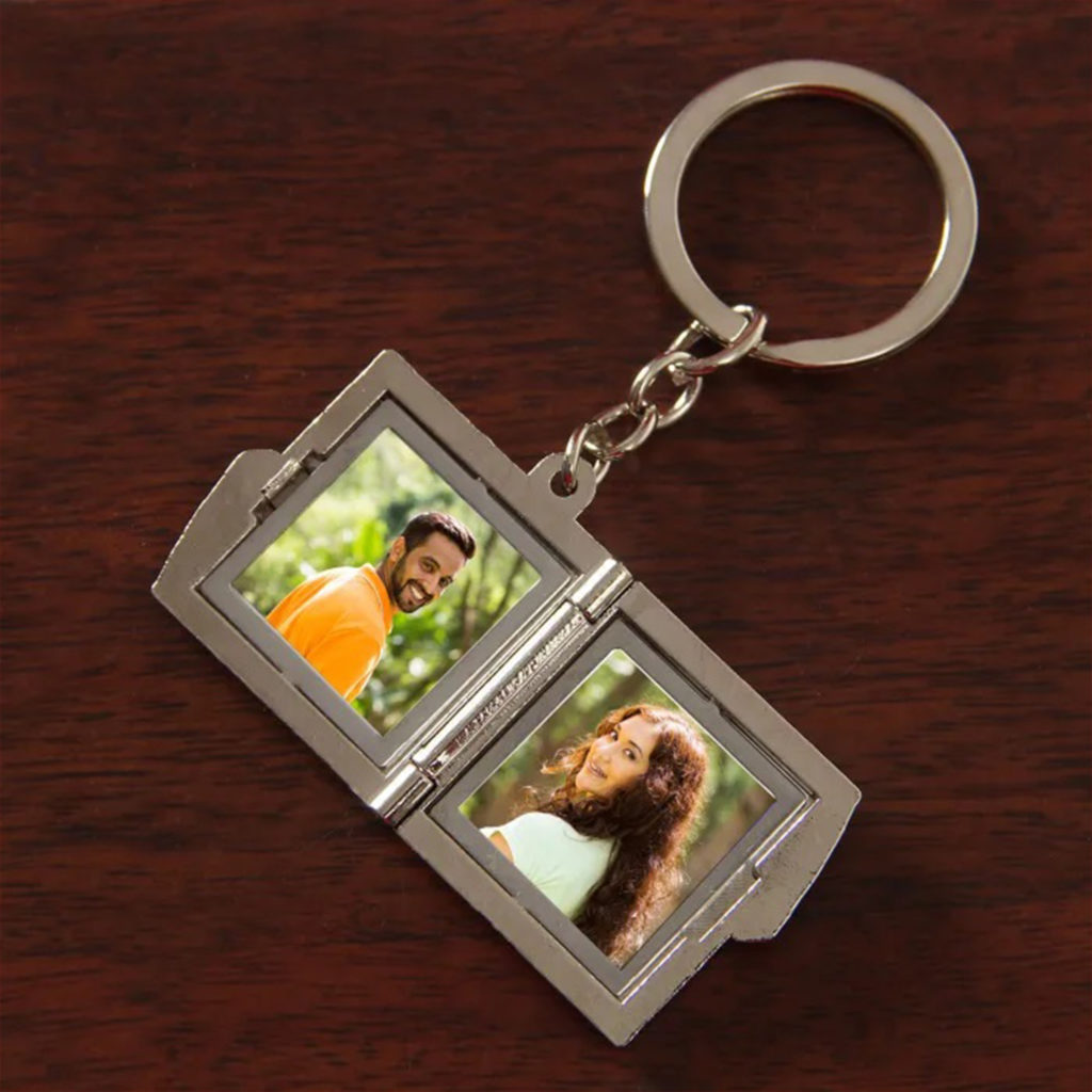 Personalized Metal Keychain | Romantic gift for lover
