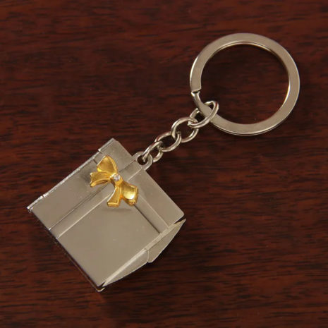 Personalized Metal Keychain | Romantic gift for lover