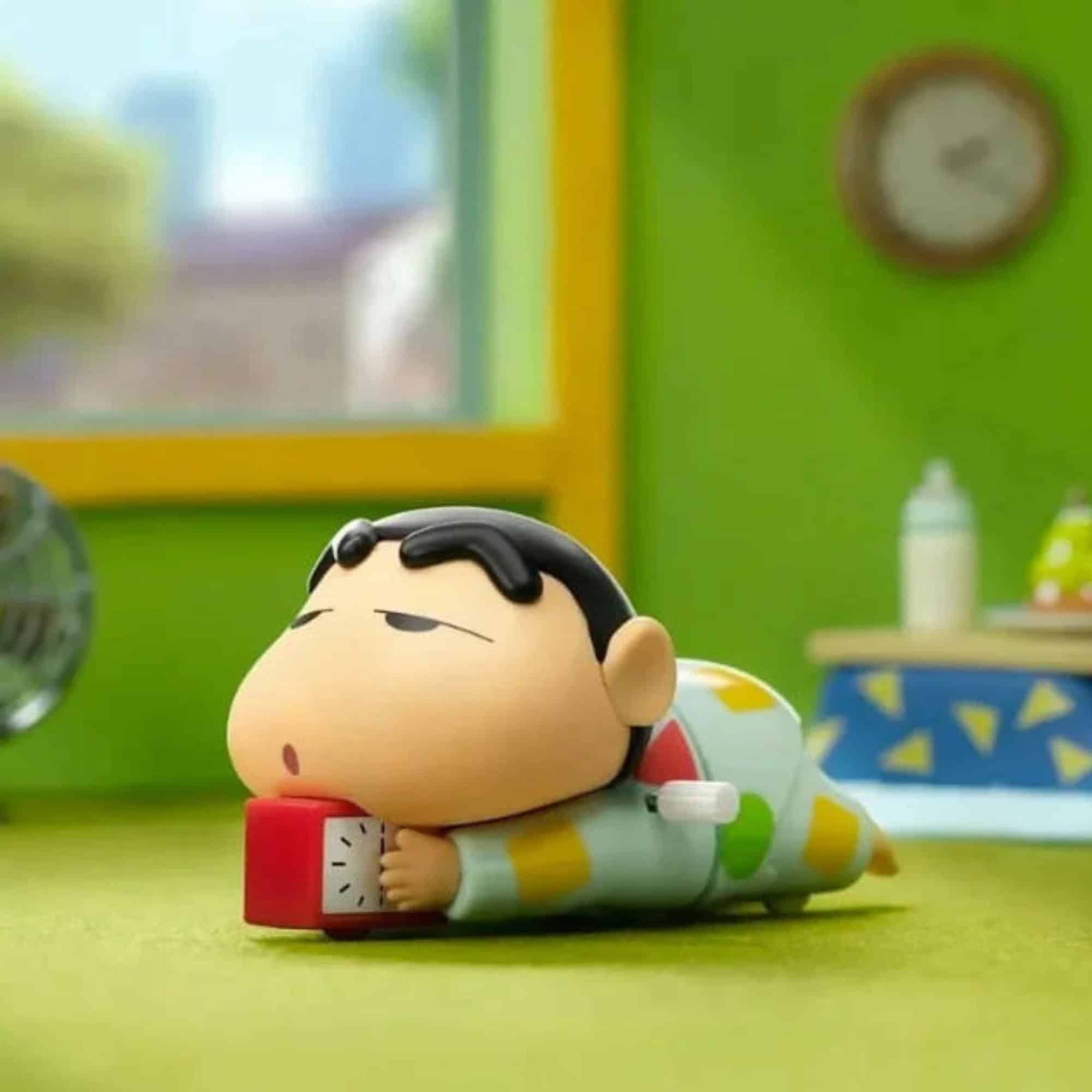Shin Chan Crawling Toy Green – Wind Up Cartoon Figure